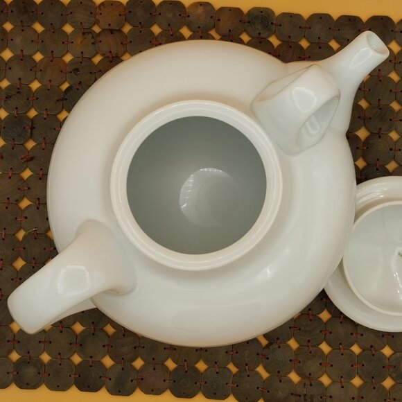 Vintage B&G Tea Coffee Pot Bing & Grondahl Denmark - Picture 5 of 16